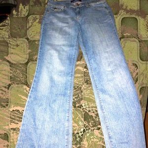 Gloria Vanderbilt , jeans